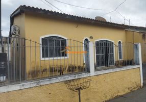 Casas à venda em Cohab Cristo Rei, Várzea Grande - Viva Real